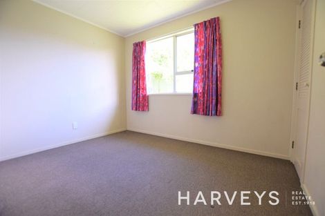 Photo of property in 11 Mile Place, Henderson, Auckland, 0612