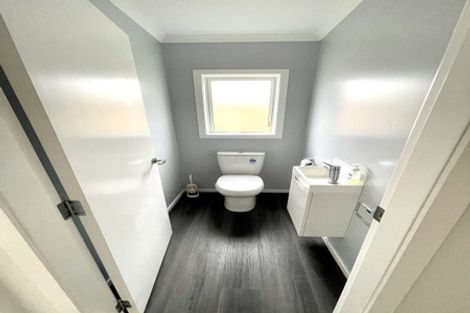 Photo of property in 1359 High Street, Taita, Lower Hutt, 5011