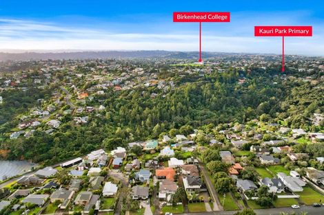 Photo of property in 2/87 Island Bay Road, Beach Haven, Auckland, 0626