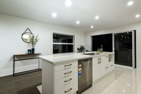 Photo of property in 42 Probert Crescent, Chartwell, Hamilton, 3210