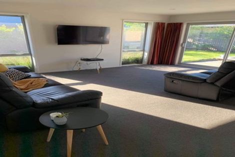 Photo of property in 27 Handley Crescent, Wigram, Christchurch, 8042