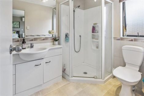 Photo of property in 202 Wattle Farm Road, Wattle Downs, Auckland, 2103