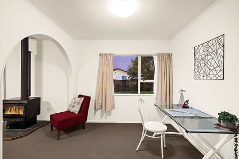 Photo of property in 10 Styca Place, Sunnyvale, Auckland, 0612