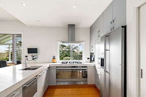 Photo of property in 53 Motu Road, Kumeu, 0891