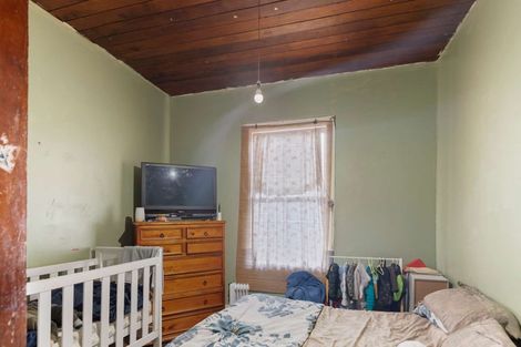 Photo of property in 13 Ongo Road, Hunterville, 4730