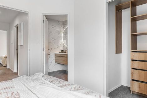 Photo of property in 4/21 Divich Avenue, Te Atatu South, Auckland, 0610