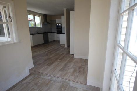 Photo of property in 3 Bristol Crescent, Roslyn, Palmerston North, 4414