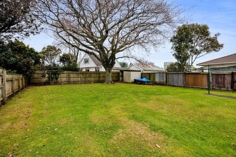Photo of property in 247 Coronation Avenue, Welbourn, New Plymouth, 4310