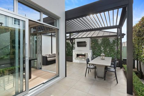 Photo of property in 8 Sylvan Park Avenue, Milford, Auckland, 0620