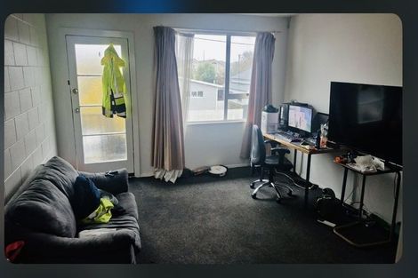 Photo of property in 107 Waltham Road, Sydenham, Christchurch, 8023