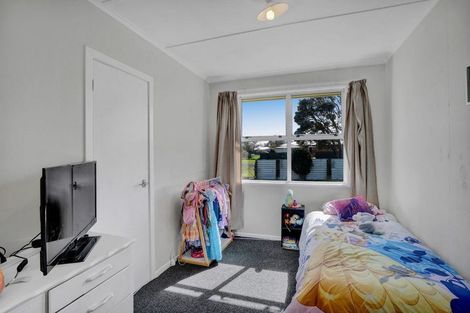 Photo of property in 60 Kapuni Street, Manaia, 4612