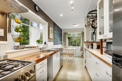 Photo of property in 36 Candia Road, Swanson, Auckland, 0614