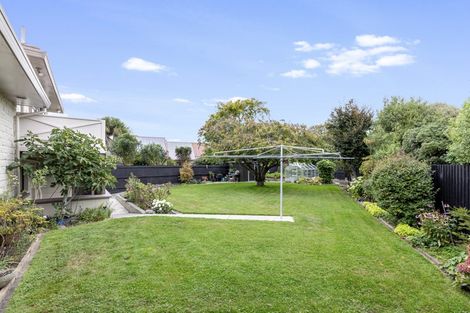 Photo of property in 81 Dunbarton Street, Redwood, Christchurch, 8051