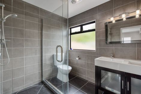 Photo of property in 66 Little John Drive, Bellevue, Tauranga, 3110