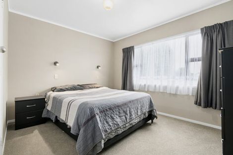 Photo of property in 18 Bradley Place, Nawton, Hamilton, 3200