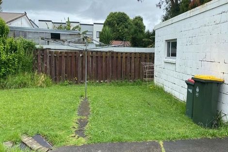 Photo of property in 2/25 Overton Road, Papatoetoe, Auckland, 2025