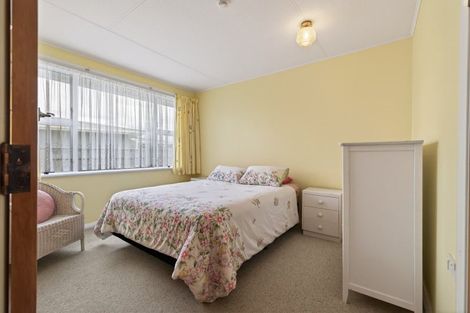 Photo of property in 28 Birmingham Street, Takaro, Palmerston North, 4412