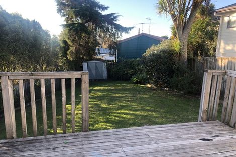 Photo of property in 19b Arrow Road, Forrest Hill, Auckland, 0620