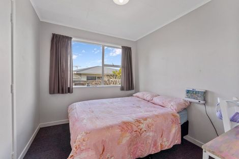 Photo of property in 6 Yates Street, Otaki Beach, Otaki, 5512