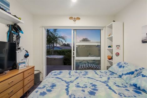 Photo of property in 2 Miran Lane, Red Beach, 0932
