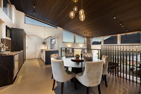 Photo of property in 52 Suburb Street, Queenstown, 9300
