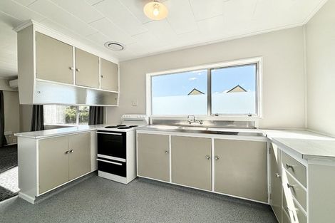 Photo of property in 3/12 Fraser Street, Wainuiomata, Lower Hutt, 5014