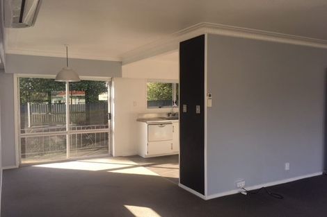 Photo of property in 2/57 Mcintyre Road, Mangere Bridge, Auckland, 2022
