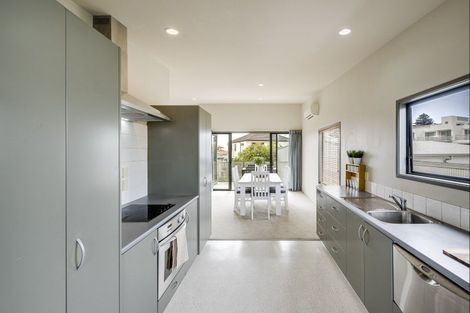 Photo of property in 17 Barry Street, Ahuriri, Napier, 4110