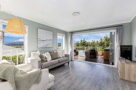 Photo of property in 144 Endeavour Drive, Whitby, Porirua, 5024