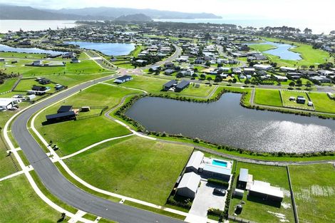 Photo of property in 218 Hamiora Street, Matarangi, 3592