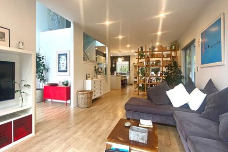 Photo of property in 9 Ruth Craig Place, Stanmore Bay, Whangaparaoa, 0932