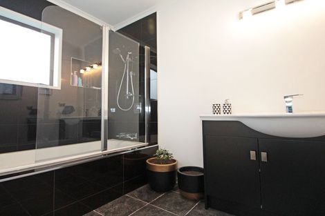 Photo of property in 5 Whiterocks Road, Weston, Oamaru, 9401