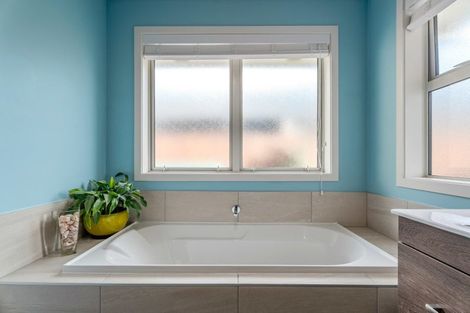 Photo of property in 36 Risinghurst Terrace, Lower Shotover, Queenstown, 9304