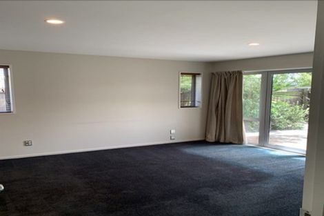 Photo of property in 18 Linkwater Way, Parklands, Christchurch, 8083