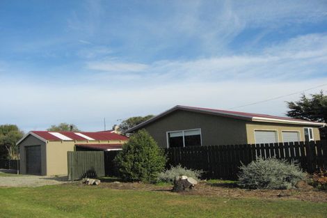 Photo of property in 28 Burnett Street, Kakanui, Oamaru, 9495