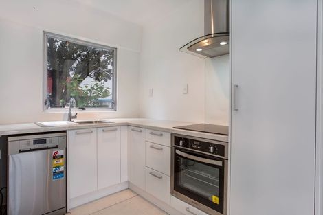 Photo of property in 6/5 Glen Road, Browns Bay, Auckland, 0630