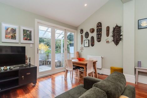 Photo of property in 100 Rintoul Street, Newtown, Wellington, 6021
