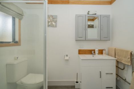 Photo of property in 11 Dotterel Place, Whitianga, 3510