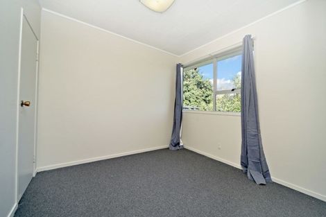 Photo of property in 2/50 Sikkim Crescent, Clover Park, Auckland, 2019