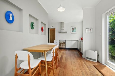 Photo of property in 211 Marine Parade, Seatoun, Wellington, 6022