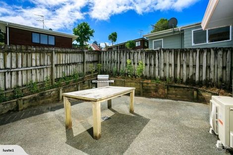 Photo of property in 1/39 Witheford Drive, Bayview, Auckland, 0629