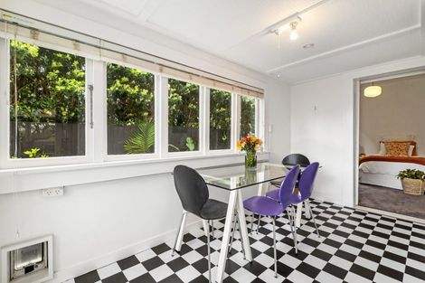 Photo of property in 1c Rutherford Street, Belmont, Auckland, 0622
