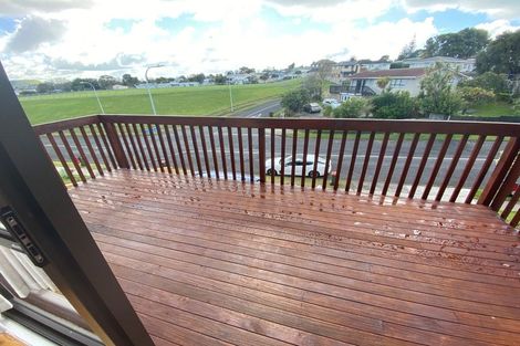 Photo of property in 62 Cardiff Road, Pakuranga, Auckland, 2010