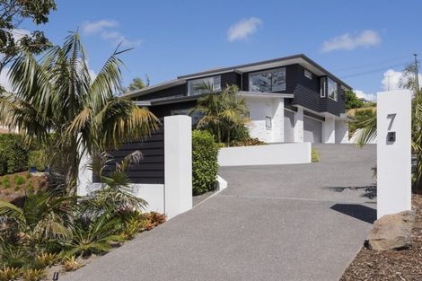 Photo of property in 7 Trident Place, Shelly Park, Auckland, 2014