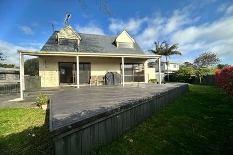 Photo of property in 2/40 Mirrabooka Avenue, Botany Downs, Auckland, 2010