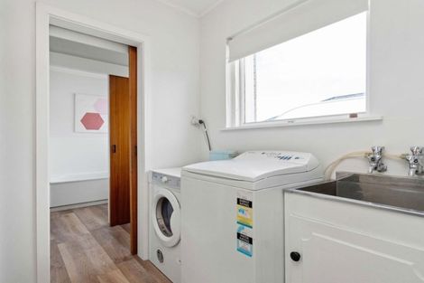 Photo of property in 34 Inwoods Road, Parklands, Christchurch, 8083