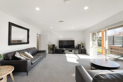Photo of property in 9 Falconridge Place, Shirley, Christchurch, 8061