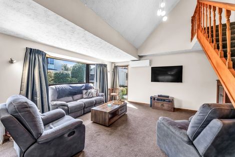 Photo of property in 10 Rowanwood Close, Halswell, Christchurch, 8025