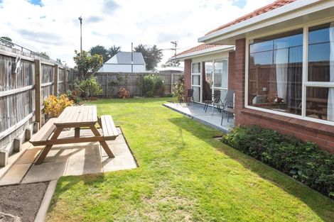 Photo of property in 41a Sawyers Arms Road, Northcote, Christchurch, 8052