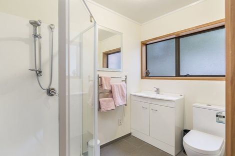 Photo of property in 5/16 Mahara Avenue, Birkenhead, Auckland, 0626